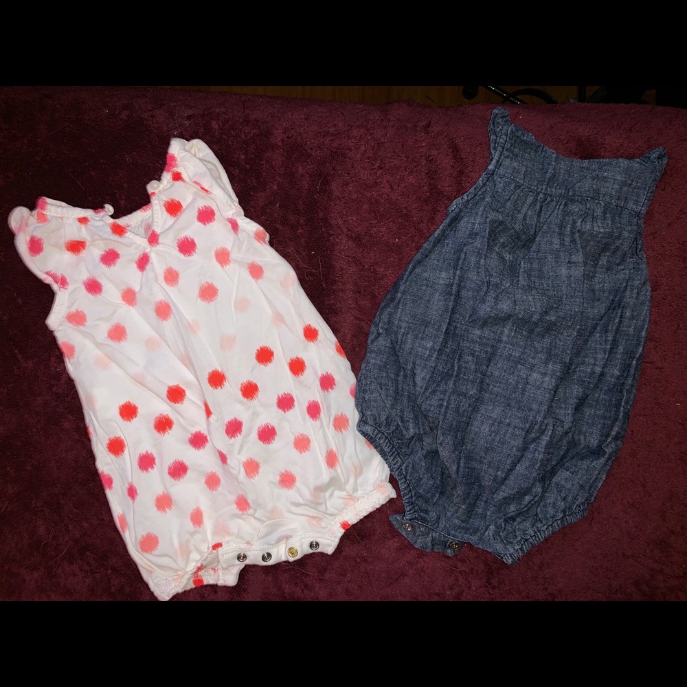 2 Baby Gap Rompers - Picture 2 of 7